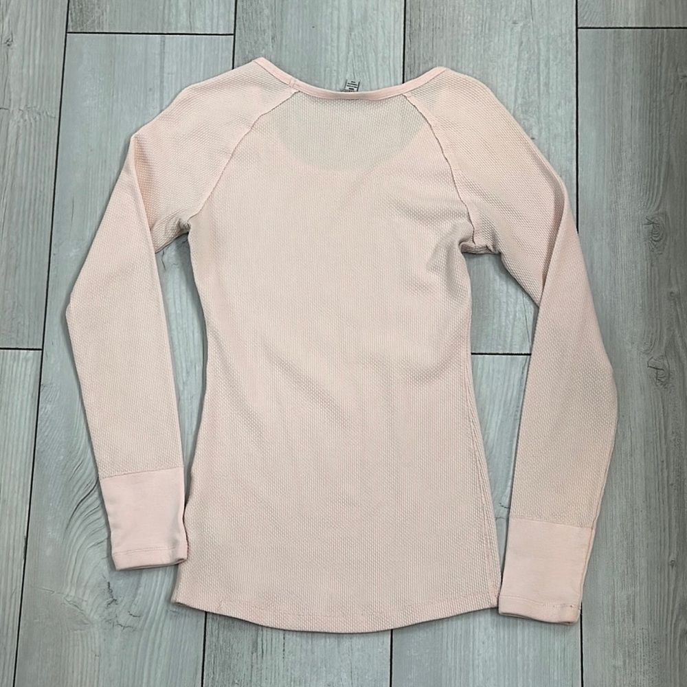 Guess Pink Scoop Neck Long Sleeve Top - Picture 3 of 5